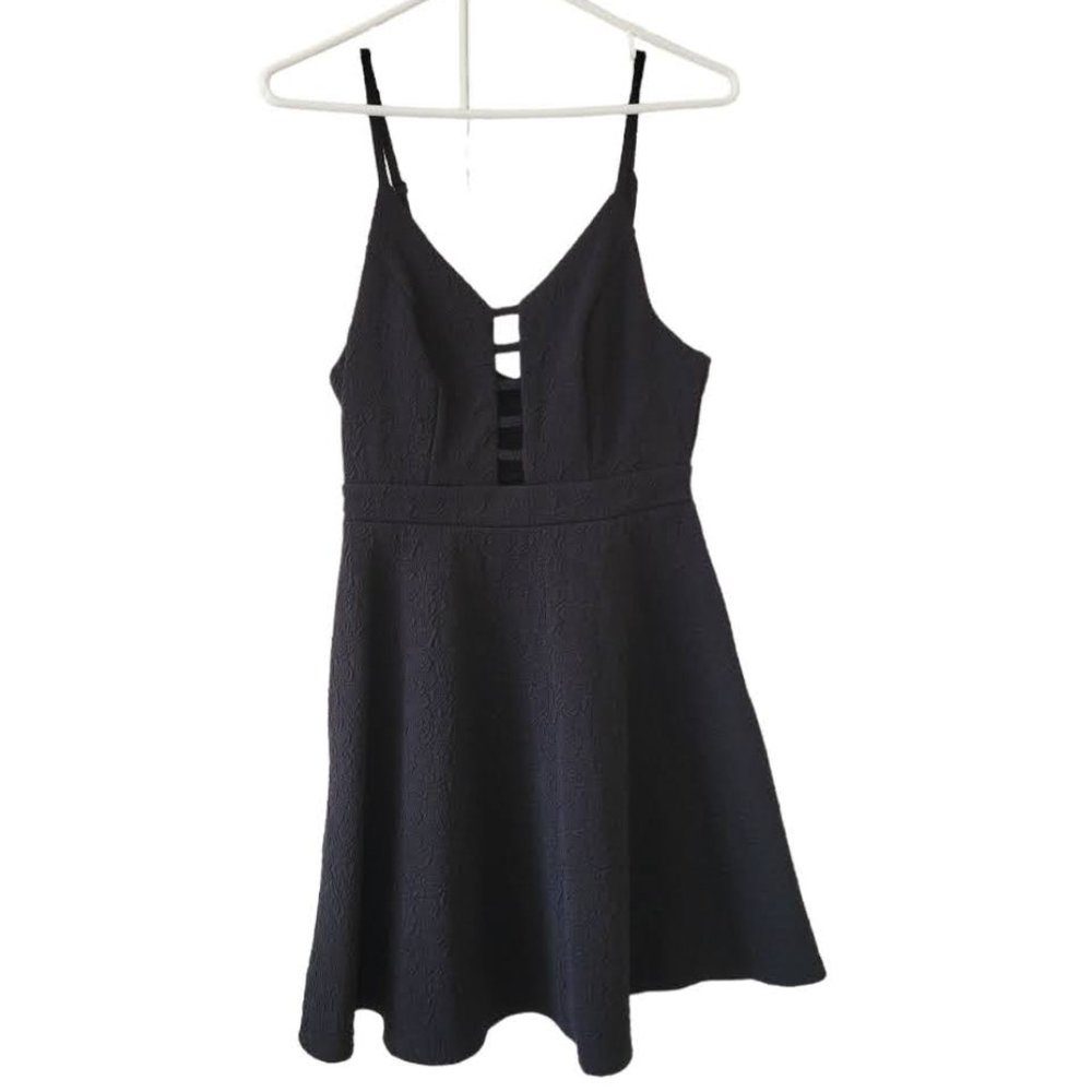Three Pink Hearts Black Dress Juniors Medium